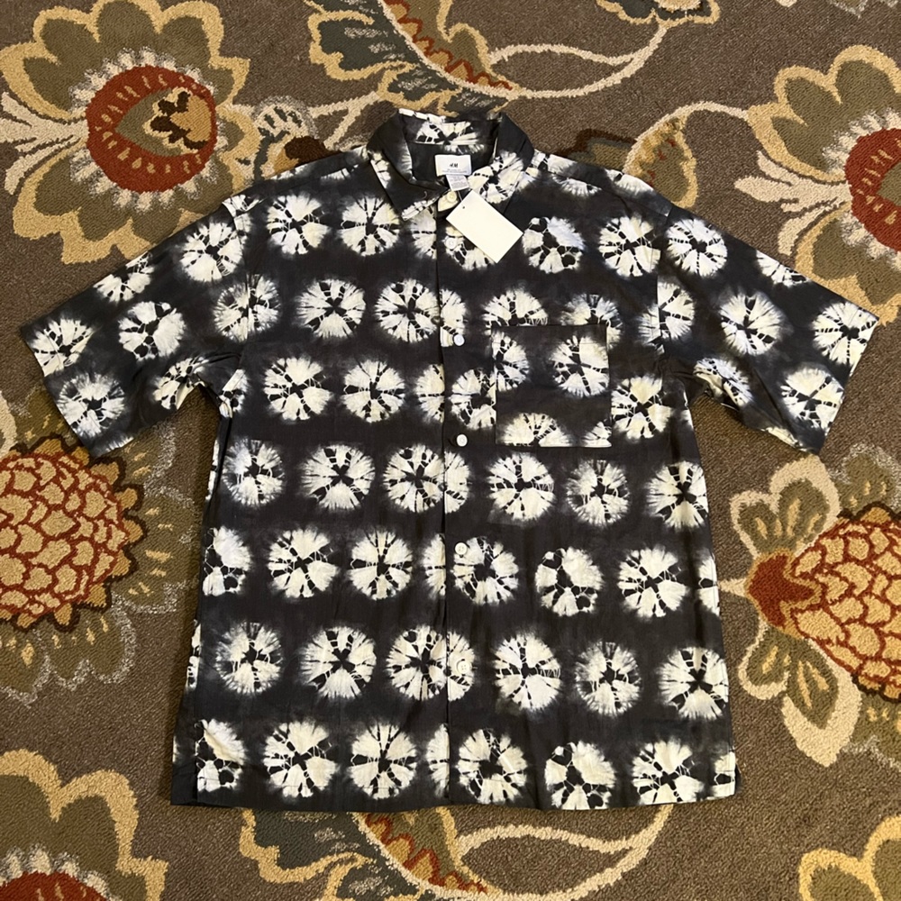 H&M Button Up Tye Dye Design